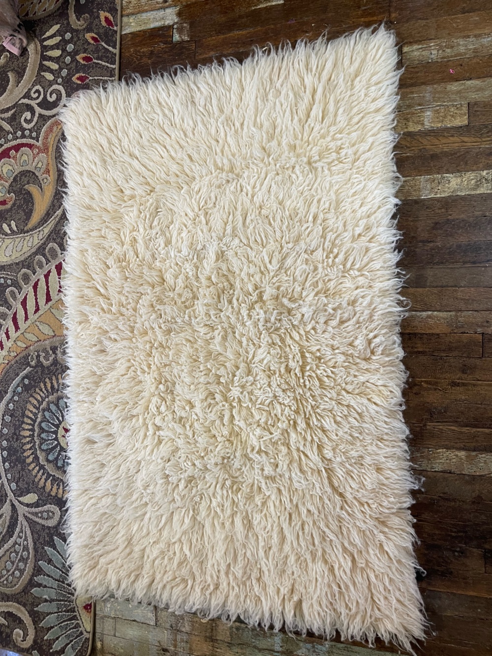 Cozy Cream Shag wool flokati Accent Rug - Plush Home Decor